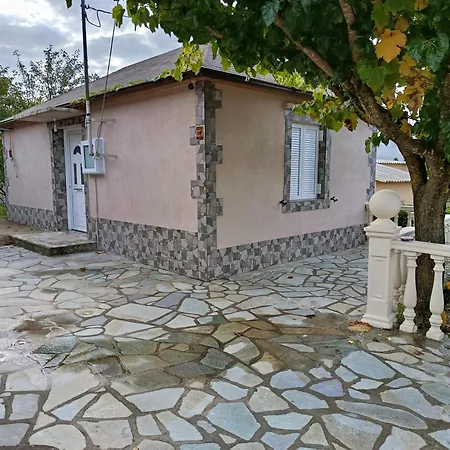 αγρόκτημα βερνικο * Paraplati
