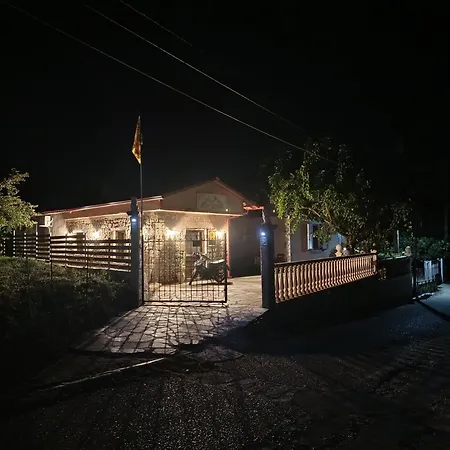 αγρόκτημα βερνικο Apartamento Paraplati